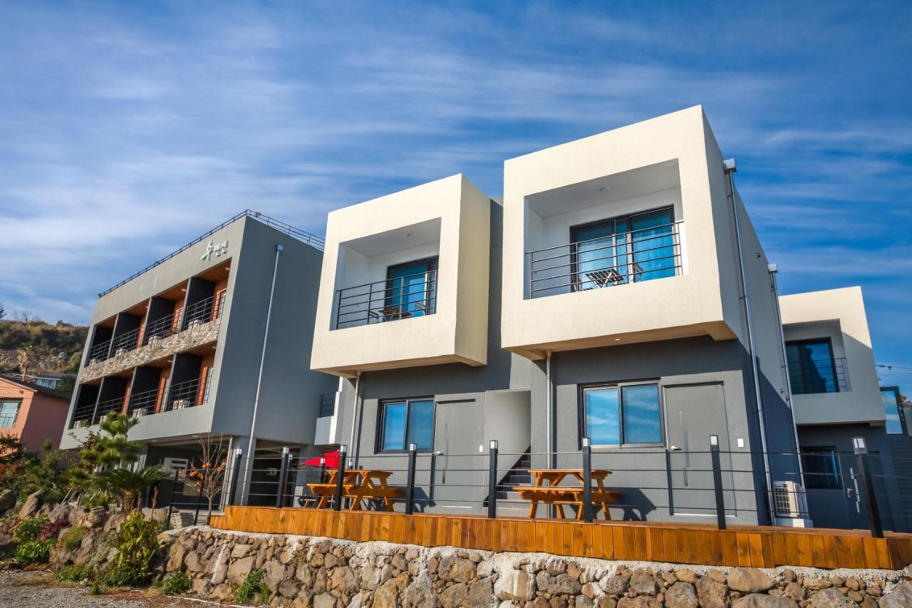 Jeju Soo Pension ソギポ エクステリア 写真